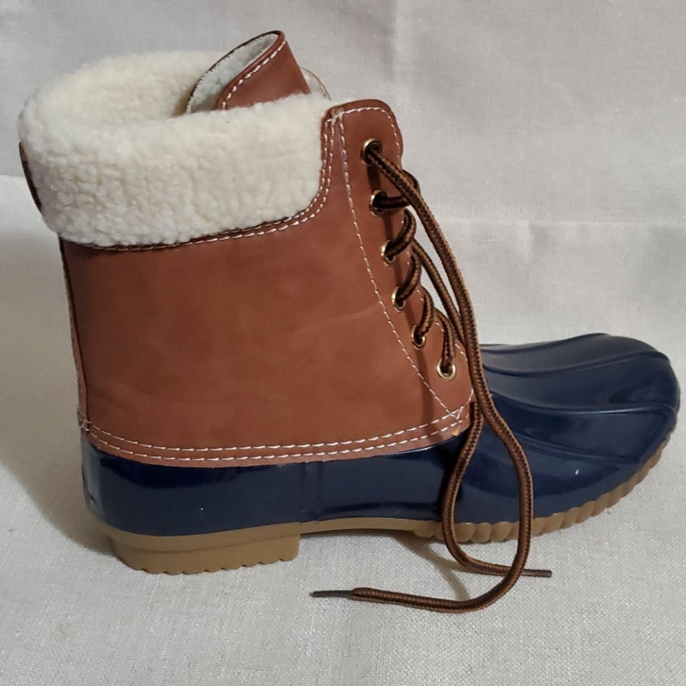Adriana New York Navy Dylan Boots NWOT WS - Picture 5 of 13